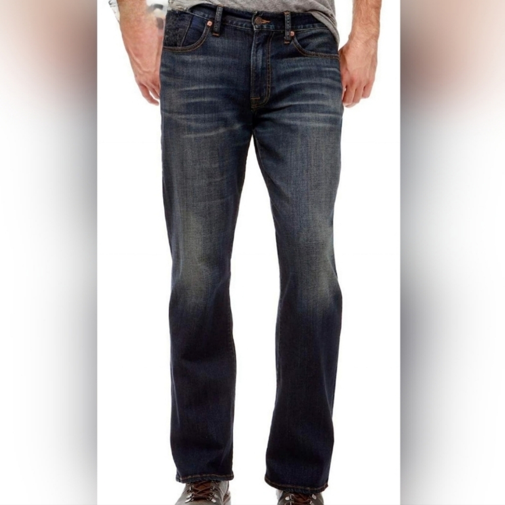 NWT! Men's Dark Wash Jeans - 32